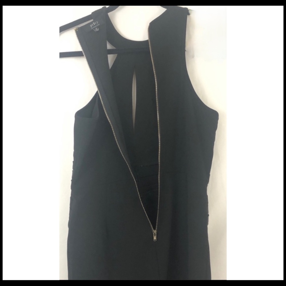 PRIVY BLACK SHORT ROMPER w/ GOLD ZIPPER BACK M - Picture 3 of 8